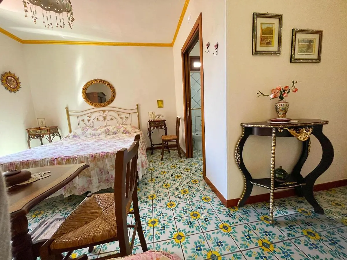 Guest House Al Gattopardo 法维尼亚纳
